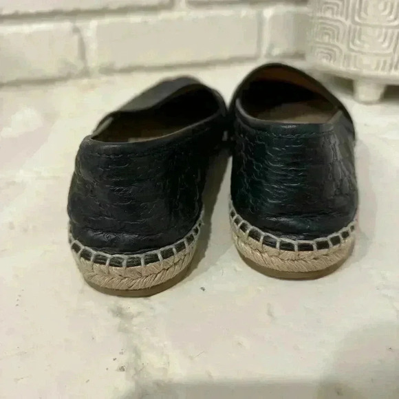 Authentic GUCCI Black Microguccissima Leather Slip On Espadrille Flats Size 35.5 - Picture 7 of 9